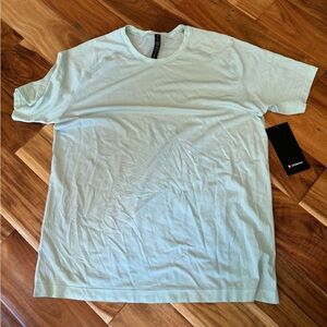 NWT Metal vent men’s t shirt size XL
